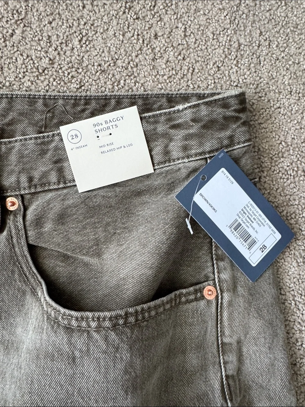 S90 NWT Universal Thread PLUS Mid-Rise 90's Baggy Denim Shorts - Size: 28 PLUS